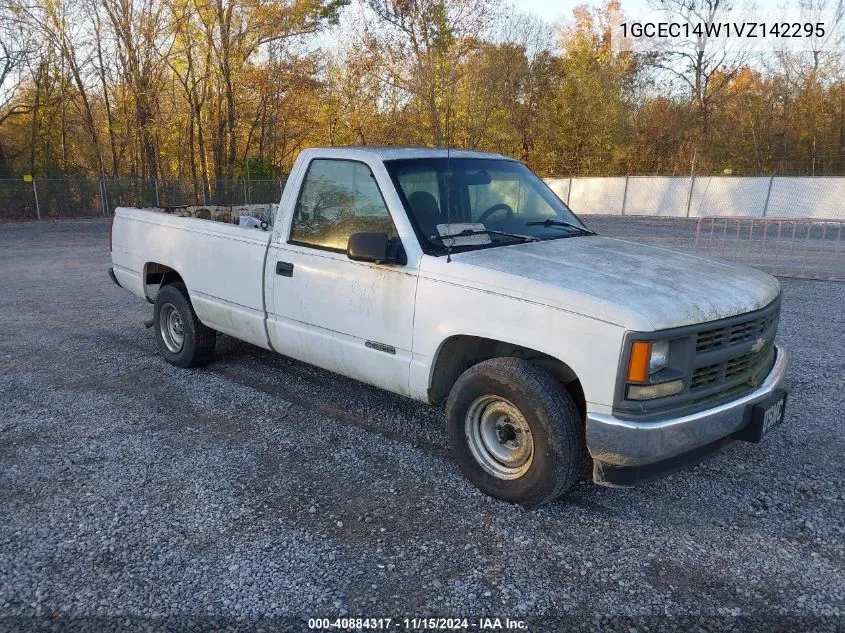 1997 Chevrolet C1500 Fleetside W/T VIN: 1GCEC14W1VZ142295 Lot: 40884317