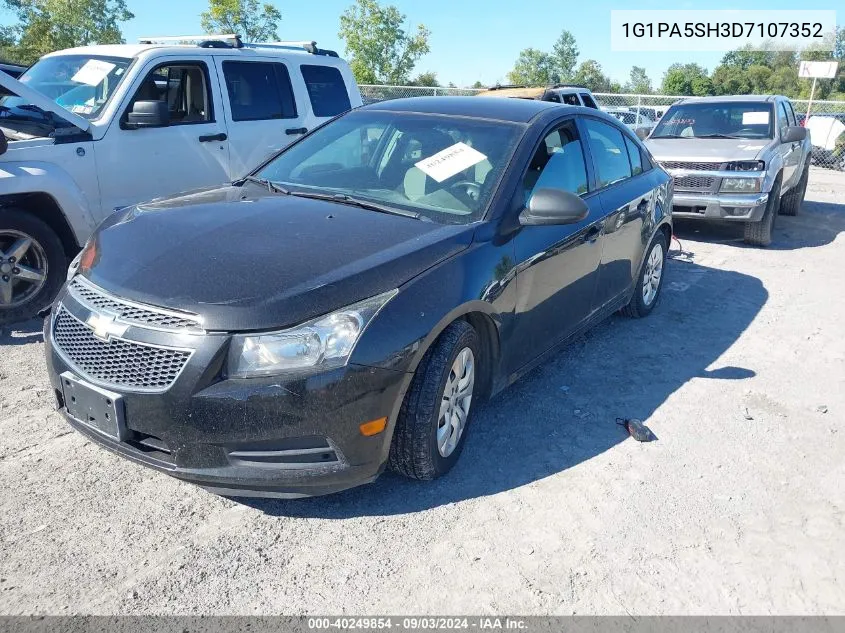 2013 Chevrolet Cruze Ls Auto VIN: 1G1PA5SH3D7107352 Lot: 40249854