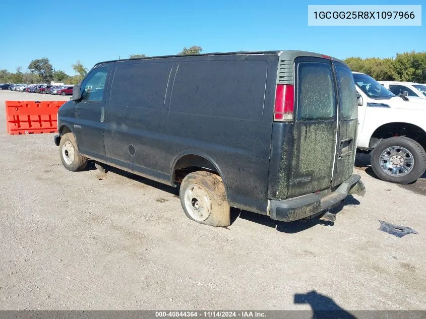 1GCGG25R8X1097966 1999 Chevrolet Express