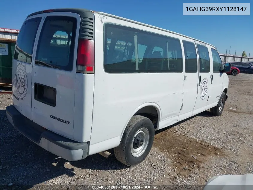 2000 Chevrolet Express G3500 VIN: 1GAHG39RXY1128147 Lot: 40501263