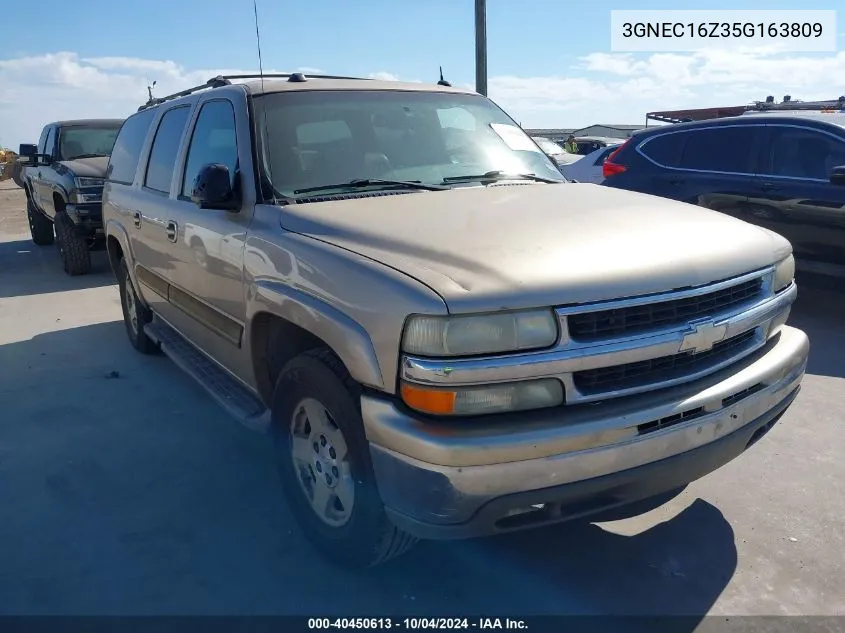 2005 Chevrolet Suburban 1500 Lt VIN: 3GNEC16Z35G163809 Lot: 40450613