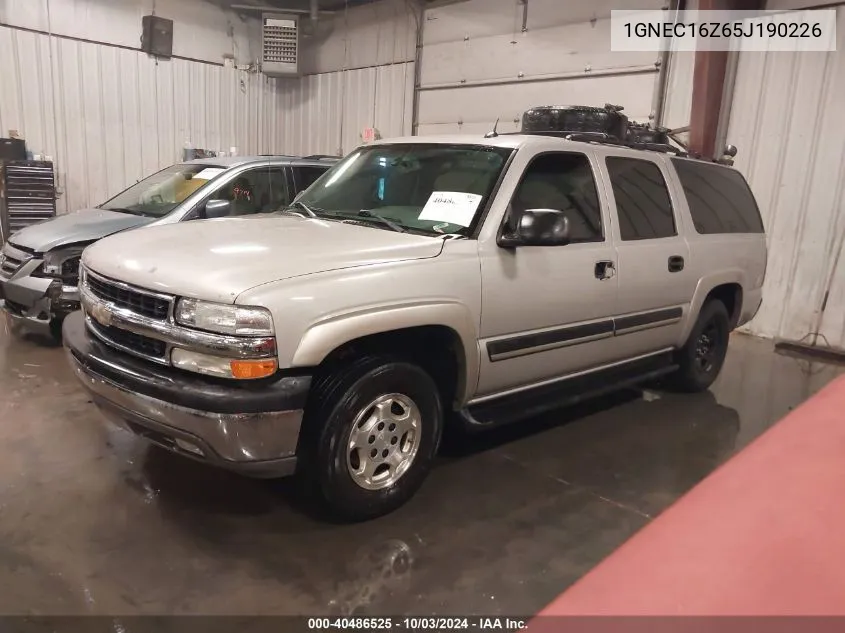 2005 Chevrolet Suburban 1500 Ls VIN: 1GNEC16Z65J190226 Lot: 40486525