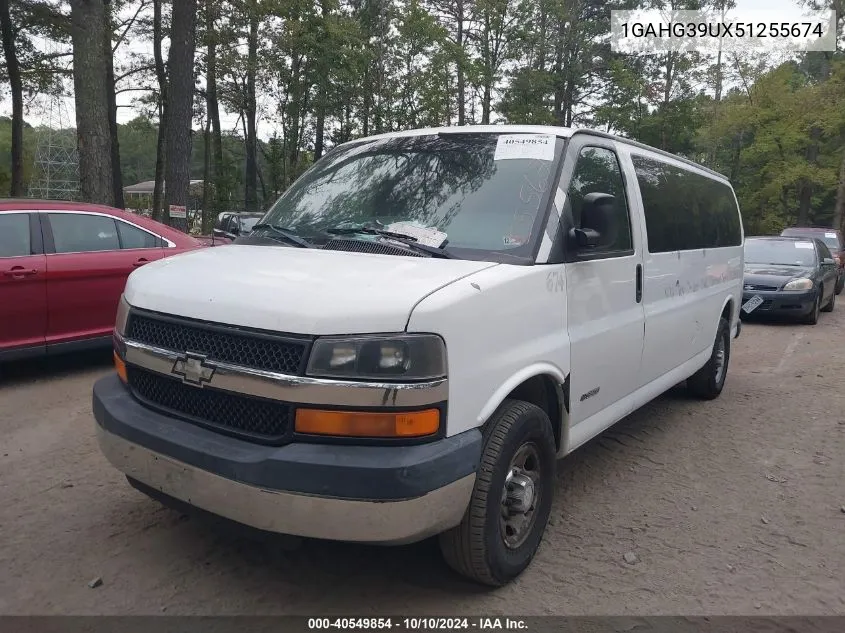 2005 Chevrolet Express VIN: 1GAHG39UX51255674 Lot: 40549854