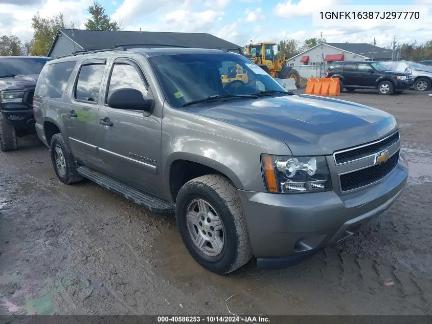 2007 Chevrolet Suburban 1500 Ls VIN: 1GNFK16387J297770 Lot: 40586253