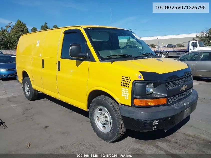 2007 Chevrolet Express Work Van VIN: 1GCGG25V071226795 Lot: 40613428