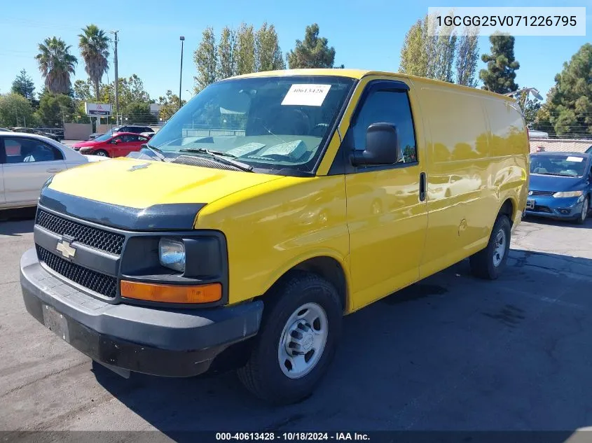 2007 Chevrolet Express Work Van VIN: 1GCGG25V071226795 Lot: 40613428