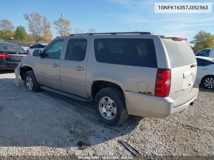 1GNFK16357J352563 2007 Chevrolet Suburban 1500 Lt