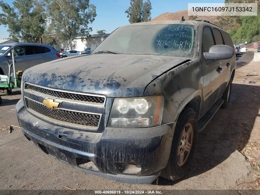 2007 Chevrolet Suburban 1500 Ls VIN: 1GNFC16097J153342 Lot: 40696819