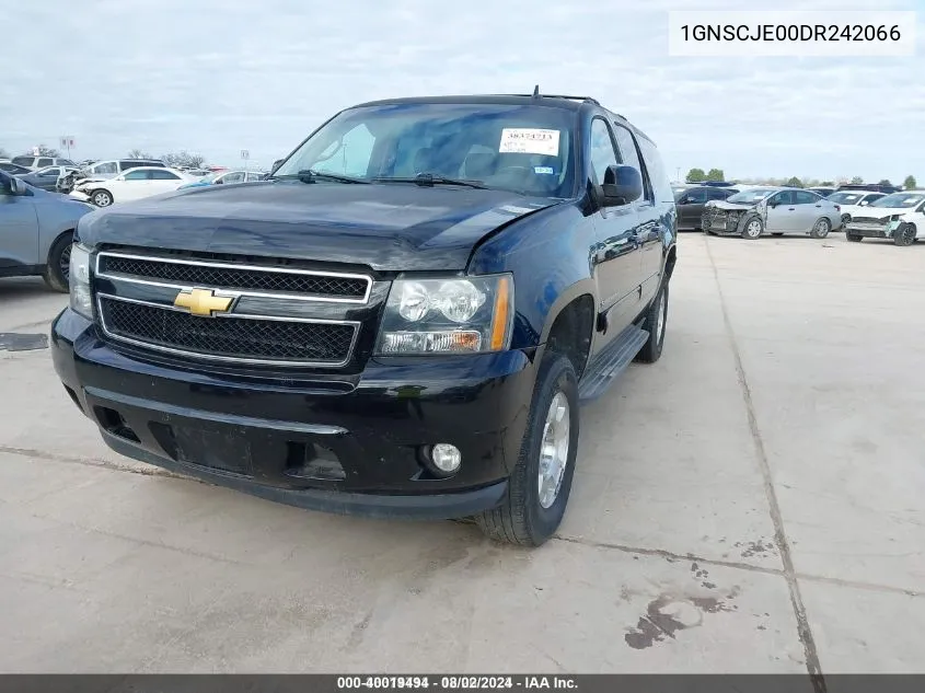 2013 Chevrolet Suburban 1500 Lt VIN: 1GNSCJE00DR242066 Lot: 40019494