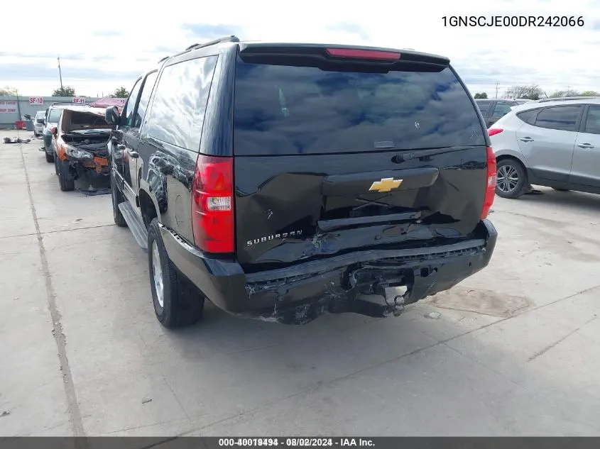 2013 Chevrolet Suburban 1500 Lt VIN: 1GNSCJE00DR242066 Lot: 40019494