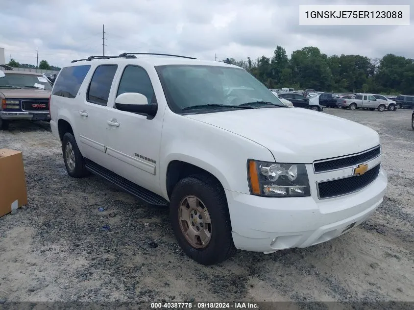 2014 Chevrolet Suburban 1500 Lt VIN: 1GNSKJE75ER123088 Lot: 40387778