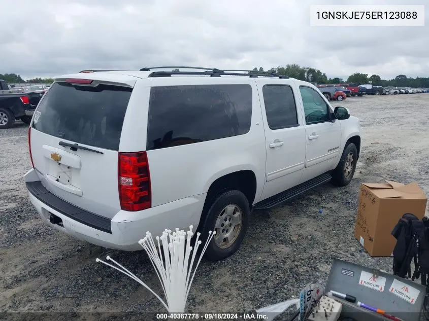 1GNSKJE75ER123088 2014 Chevrolet Suburban 1500 Lt