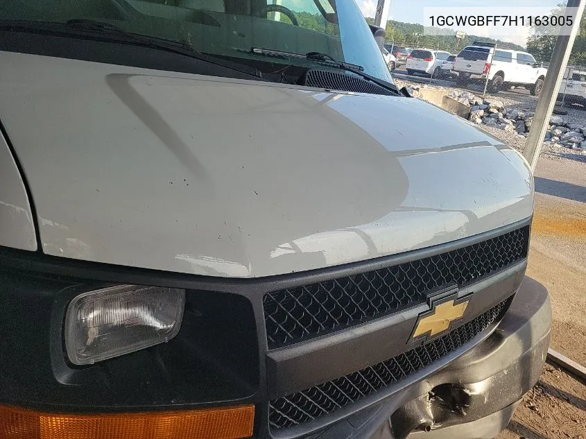 1GCWGBFF7H1163005 2017 Chevrolet Express G2500