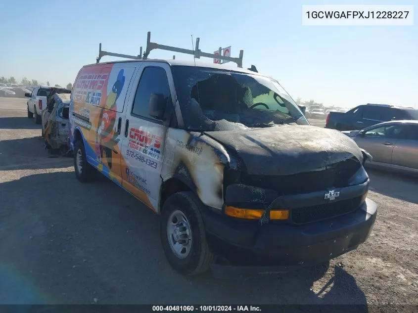 1GCWGAFPXJ1228227 2018 Chevrolet Express G2500