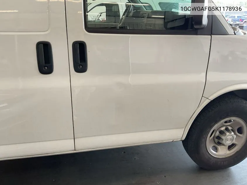 2019 Chevrolet Express 2500 Work Van VIN: 1GCWGAFG5K1178936 Lot: 40701677