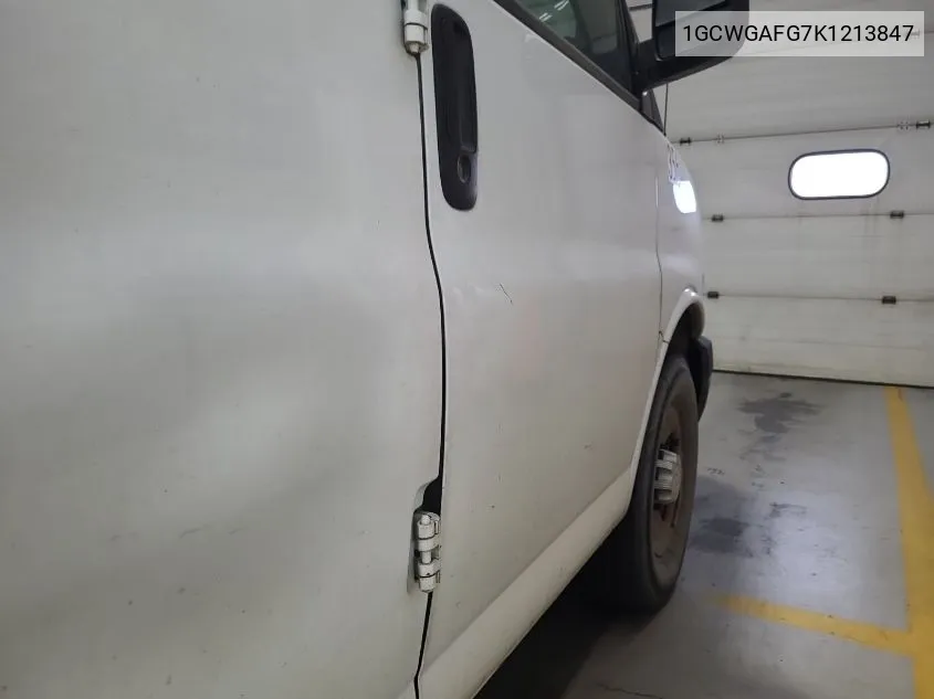 2019 Chevrolet Express G2500 VIN: 1GCWGAFG7K1213847 Lot: 40836389