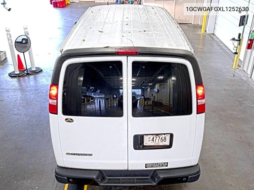 2020 Chevrolet Express Cargo Rwd 2500 Regular Wheelbase Wt VIN: 1GCWGAFGXL1252630 Lot: 40588981