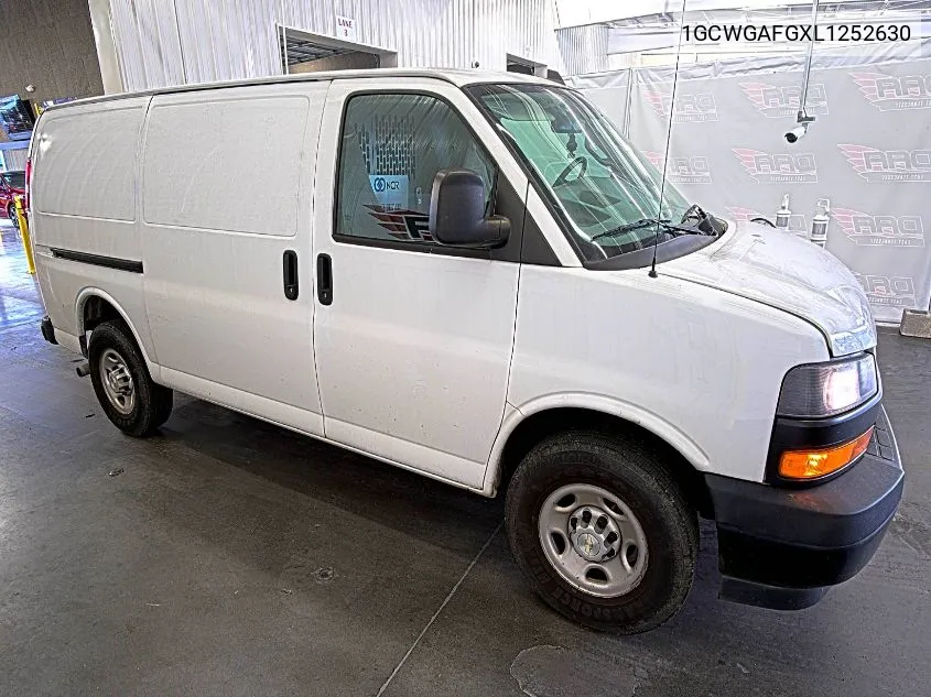 2020 Chevrolet Express Cargo Rwd 2500 Regular Wheelbase Wt VIN: 1GCWGAFGXL1252630 Lot: 40588981