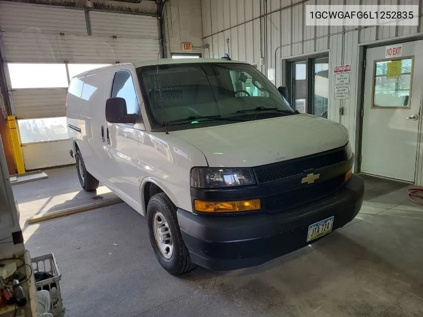 1GCWGAFG6L1252835 2020 Chevrolet Express G2500