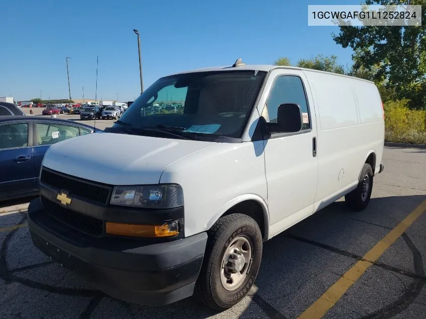 2020 Chevrolet Express G2500 VIN: 1GCWGAFG1L1252824 Lot: 40594103