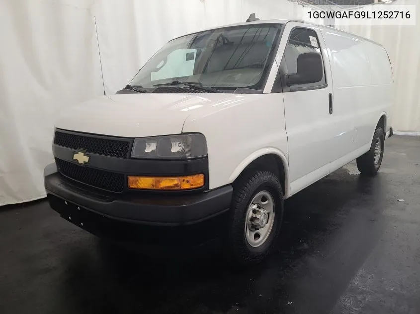 1GCWGAFG9L1252716 2020 Chevrolet Express G2500