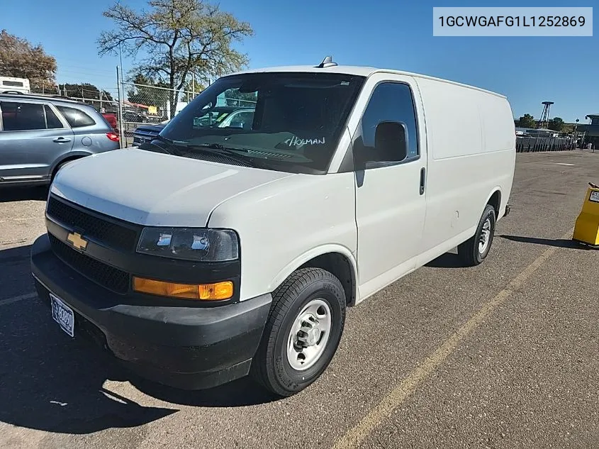 2020 Chevrolet Express Cargo Rwd 2500 Regular Wheelbase Wt VIN: 1GCWGAFG1L1252869 Lot: 40659401