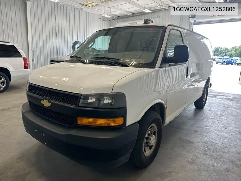 2020 Chevrolet Express Cargo Rwd 2500 Regular Wheelbase Wt VIN: 1GCWGAFGXL1252806 Lot: 40714772