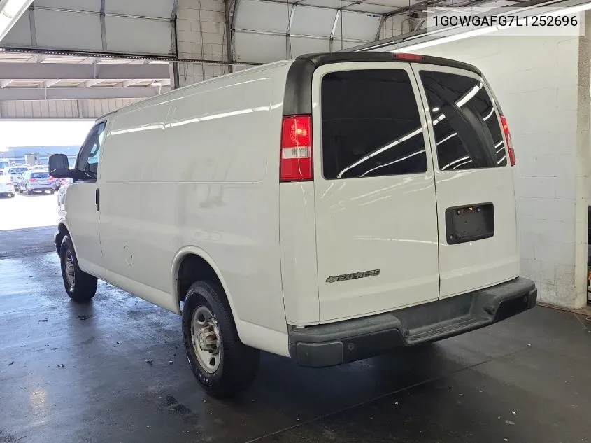 2020 Chevrolet Express Cargo Rwd 2500 Regular Wheelbase Wt VIN: 1GCWGAFG7L1252696 Lot: 40733510