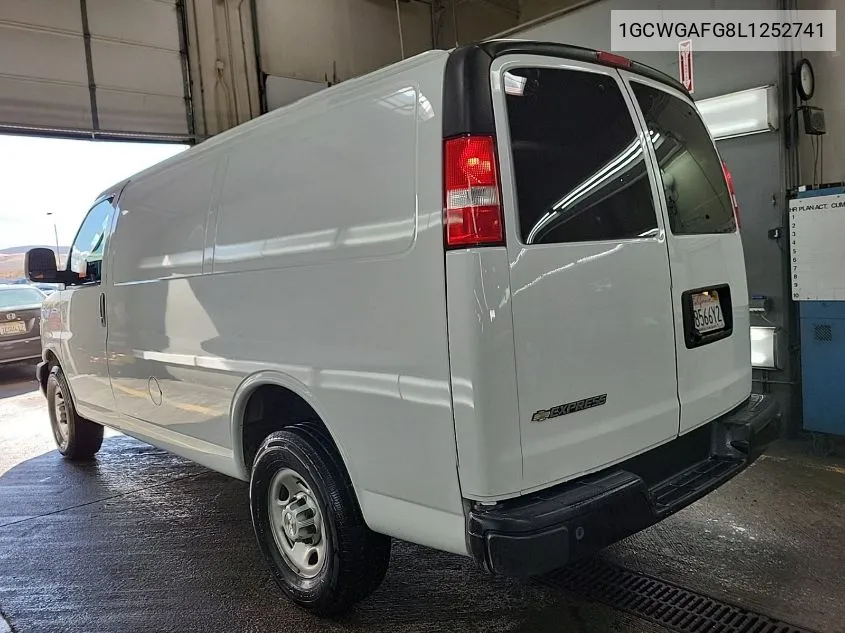 2020 Chevrolet Express Cargo Rwd 2500 Regular Wheelbase Wt VIN: 1GCWGAFG8L1252741 Lot: 40935851