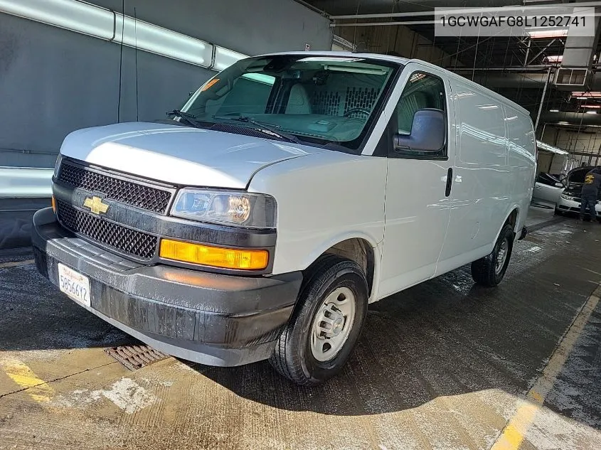 2020 Chevrolet Express Cargo Rwd 2500 Regular Wheelbase Wt VIN: 1GCWGAFG8L1252741 Lot: 40935851