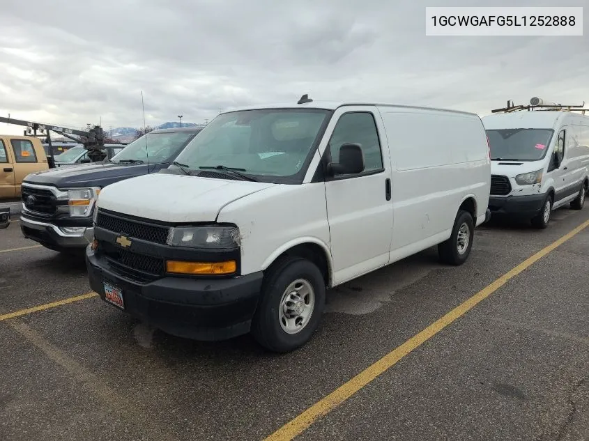 2020 Chevrolet Express Cargo Rwd 2500 Regular Wheelbase Wt VIN: 1GCWGAFG5L1252888 Lot: 40935852