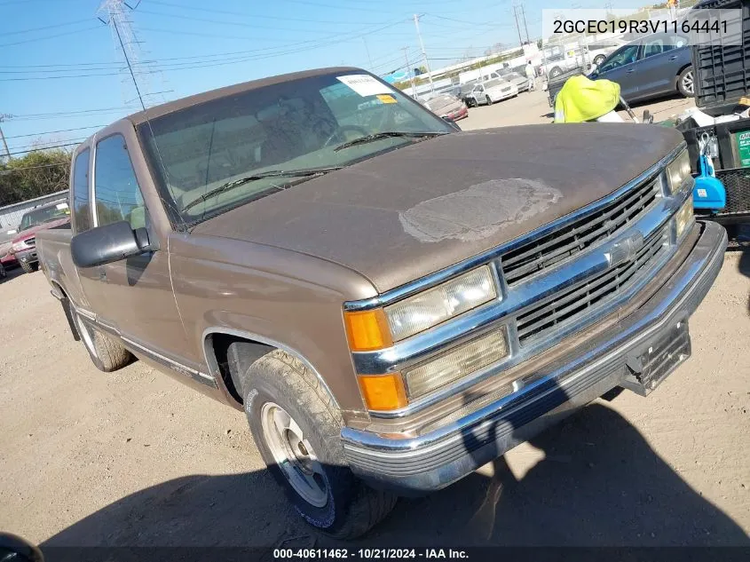 1997 Chevrolet Gmt-400 C1500 VIN: 2GCEC19R3V1164441 Lot: 40611462