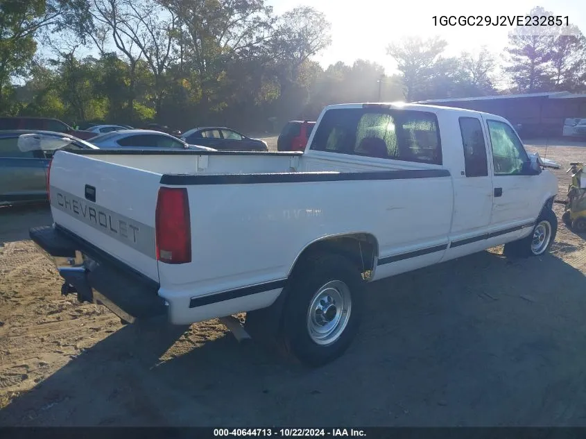 1997 Chevrolet C2500 Hd Fleetside VIN: 1GCGC29J2VE232851 Lot: 40644713