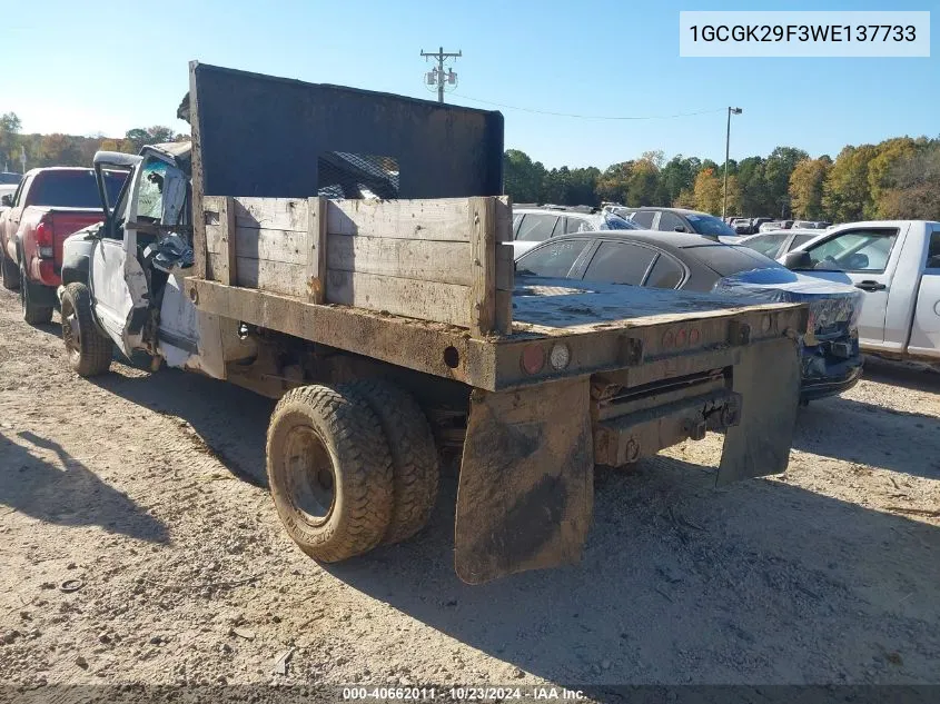 1998 Chevrolet K2500 Fleetside VIN: 1GCGK29F3WE137733 Lot: 40662011