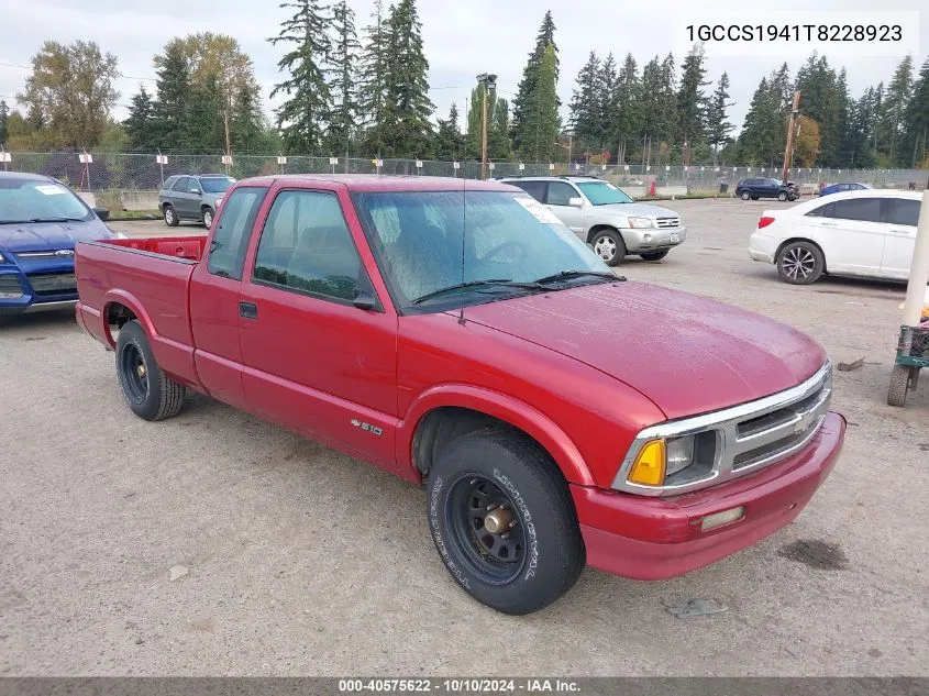 1996 Chevrolet S Truck S10 VIN: 1GCCS1941T8228923 Lot: 40575622