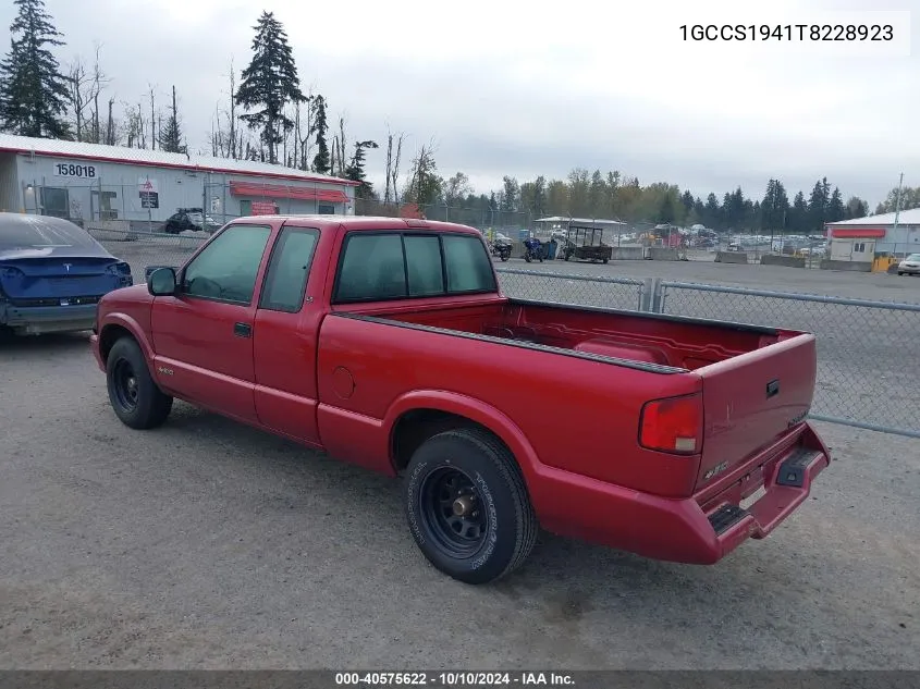 1996 Chevrolet S Truck S10 VIN: 1GCCS1941T8228923 Lot: 40575622