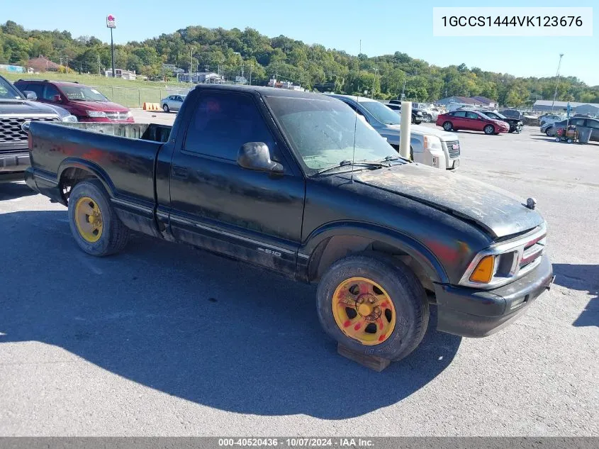 1997 Chevrolet S-10 Ls Fleetside VIN: 1GCCS1444VK123676 Lot: 40520436