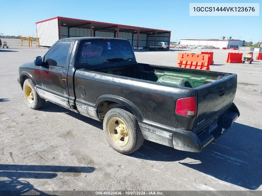 1997 Chevrolet S-10 Ls Fleetside VIN: 1GCCS1444VK123676 Lot: 40520436