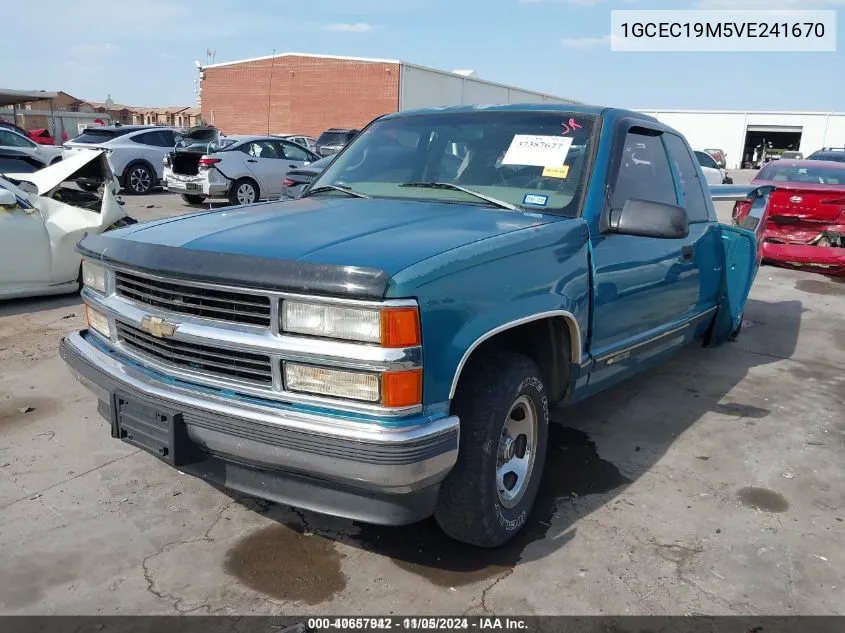 1997 Chevrolet C/K 1500 Silverado Fleetside VIN: 1GCEC19M5VE241670 Lot: 40657942