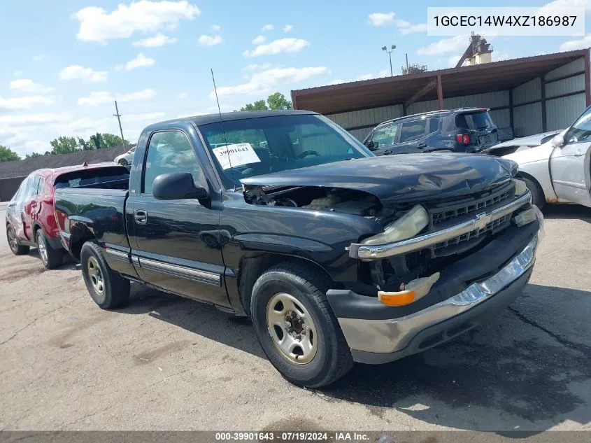 1999 Chevrolet Silverado 1500 VIN: 1GCEC14W4XZ186987 Lot: 39901643