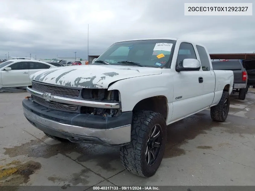 1999 Chevrolet Silverado C1500 VIN: 2GCEC19T0X1292327 Lot: 40317133