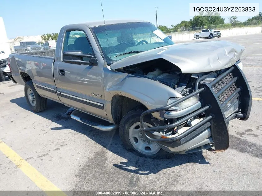 2000 Chevrolet Silverado 2500 VIN: 1GCGC24U3YZ263833 Lot: 40052819