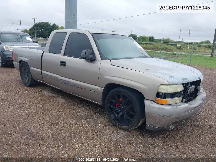 2GCEC19T9Y1228045 2000 Chevrolet Silverado 1500 Lt