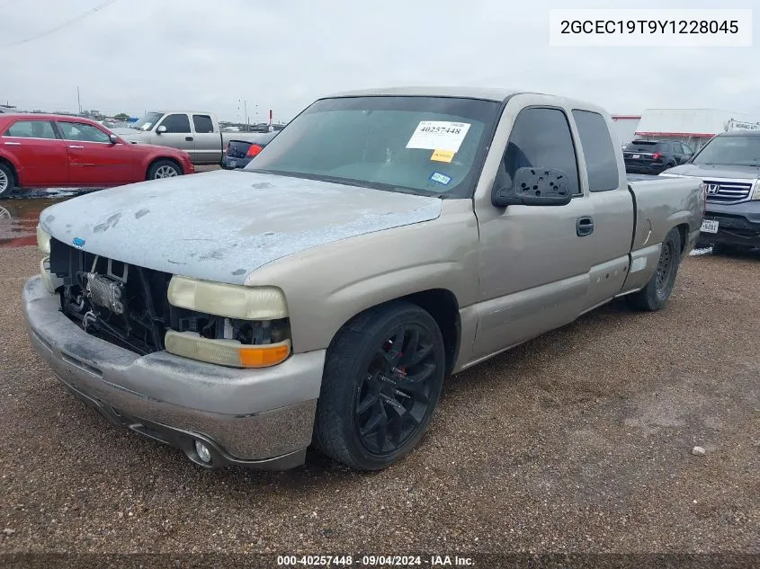 2GCEC19T9Y1228045 2000 Chevrolet Silverado 1500 Lt