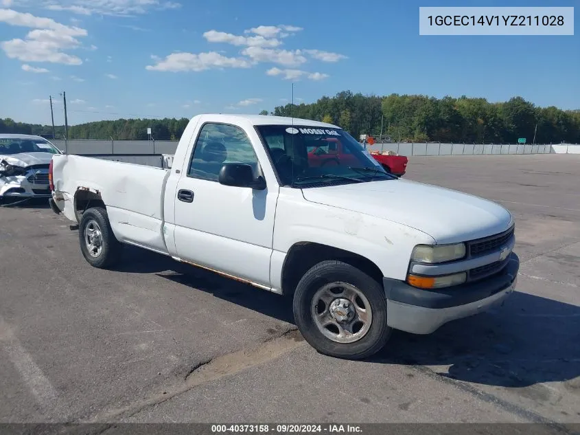 2000 Chevrolet Silverado 1500 VIN: 1GCEC14V1YZ211028 Lot: 40373158