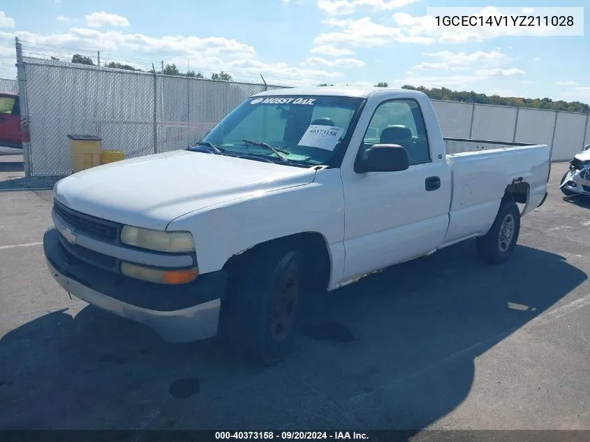 2000 Chevrolet Silverado 1500 VIN: 1GCEC14V1YZ211028 Lot: 40373158