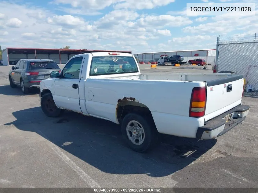 2000 Chevrolet Silverado 1500 VIN: 1GCEC14V1YZ211028 Lot: 40373158