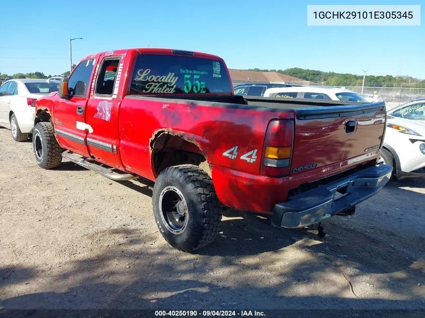 2001 Chevrolet Silverado K2500 Heavy Duty VIN: 1GCHK29101E305345 Lot: 40250190