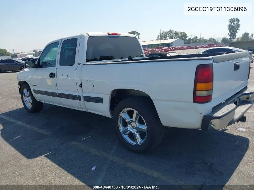 2001 Chevrolet Silverado 1500 Ls VIN: 2GCEC19T311306096 Lot: 40440738