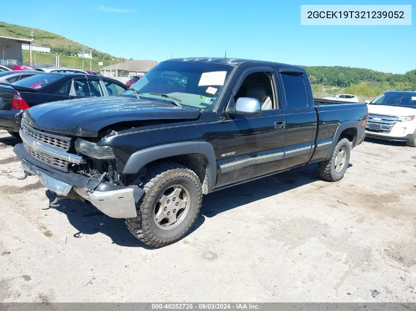 2002 Chevrolet Silverado 1500 Lt VIN: 2GCEK19T321239052 Lot: 40252725